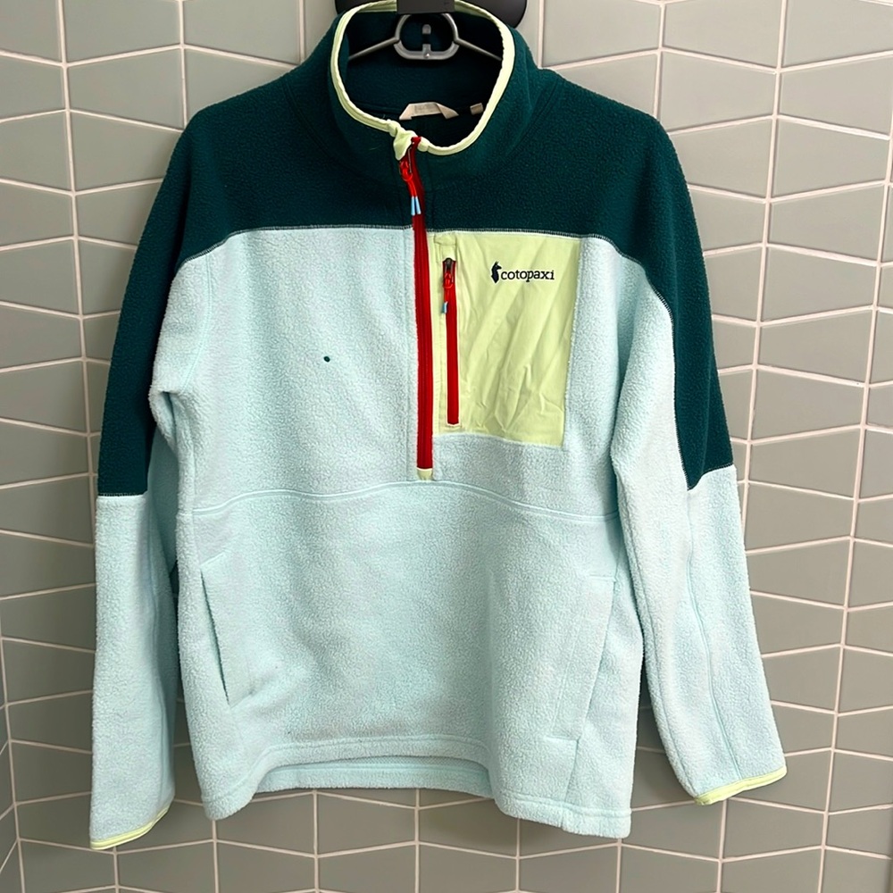 Cotopaxi Fleece- Green shoulders, light blue body, red zippers